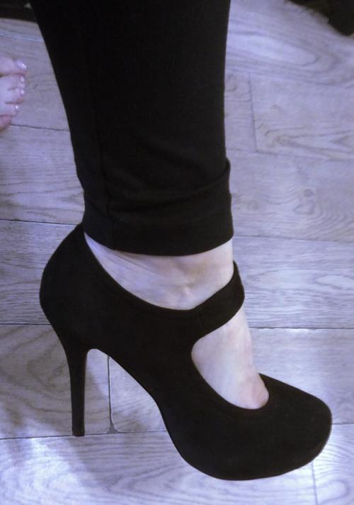 high heels of the Goddess Selene