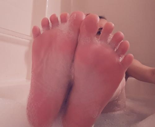 Feet Soles & Toes