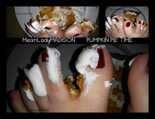 meanladymadison pumpkin pie toes classic