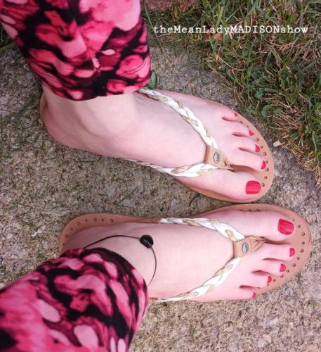 meanladymadison UGG leather flip flops