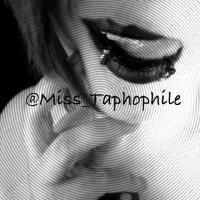 Miss Taphophile